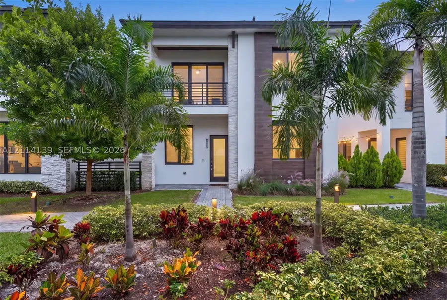 4438 NW 81st Ave, Doral, FL 33166 - #2