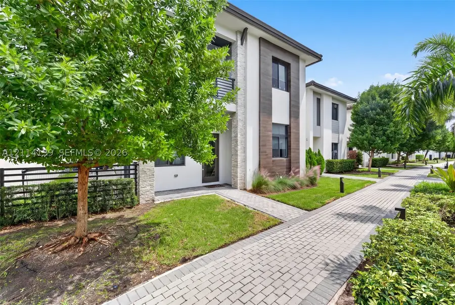 4438 NW 81st Ave, Doral, FL 33166 - #3
