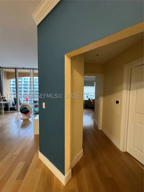 3001 NE 185th St #505, Aventura, FL 33180
