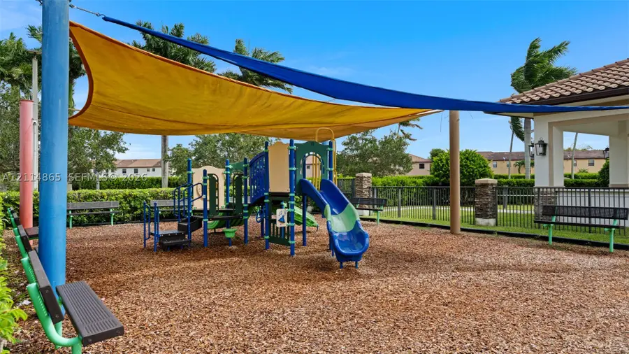 3754 NE 2nd St, Homestead, FL 33033 - #3