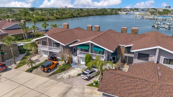 121 Lagoon, New Smyrna Beach, FL 32169