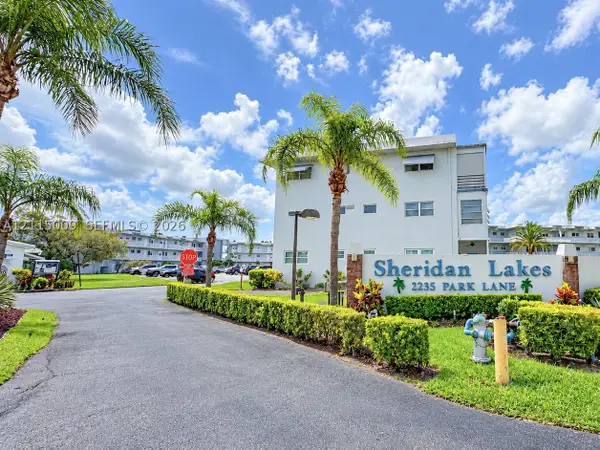 2300 Park Ln #105, Hollywood, FL 33021
