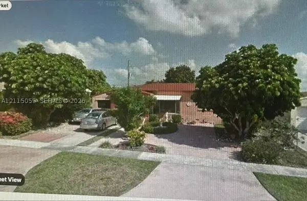275 W 61st St, Hialeah, FL 33012