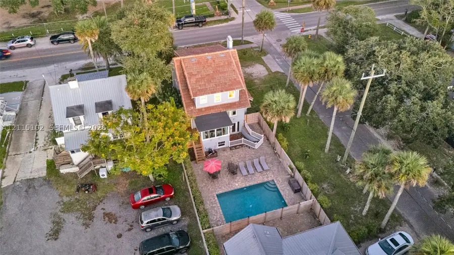 110 S Peninsula, New Smyrna Beach, FL 32169 - #2