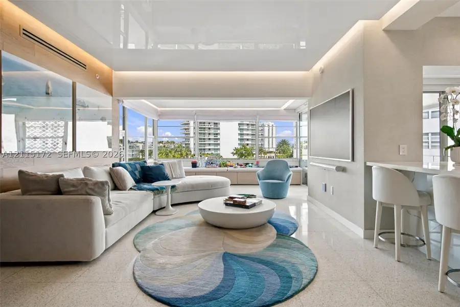 16 Island Ave #5C, Miami Beach, FL 33139 - #2