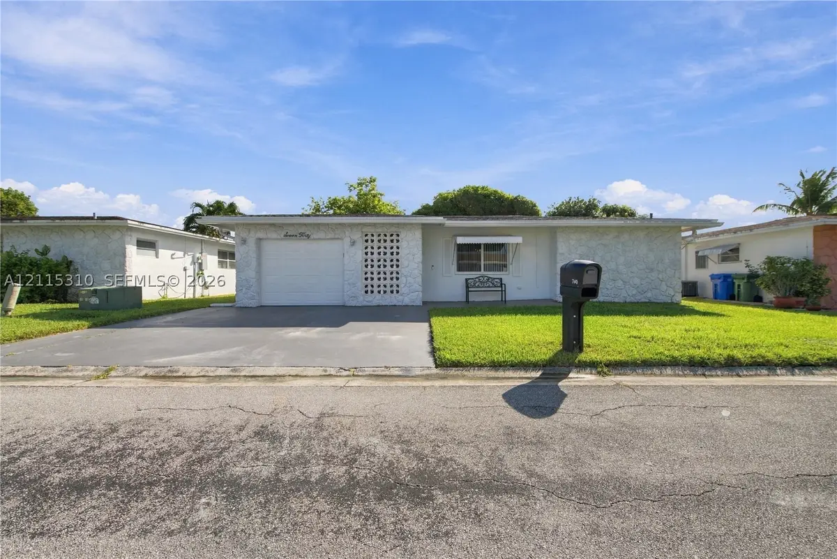 740 NW 74th Ter, Margate, FL 33063 - #1