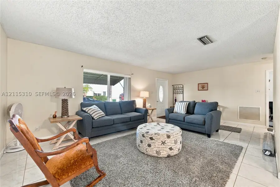 740 NW 74th Ter, Margate, FL 33063 - #3