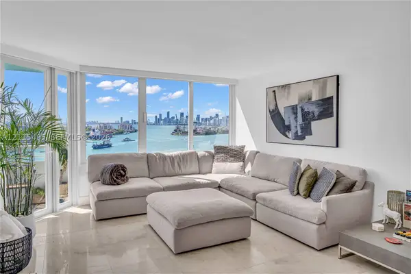 400 S Pointe Dr #1807, Miami Beach, FL 33139