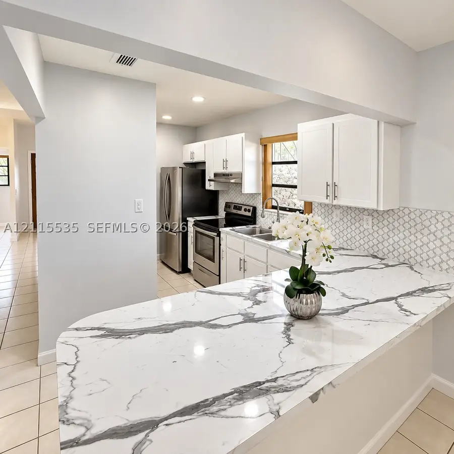 6595 W 22nd Ln, Hialeah, FL 33016 - #2