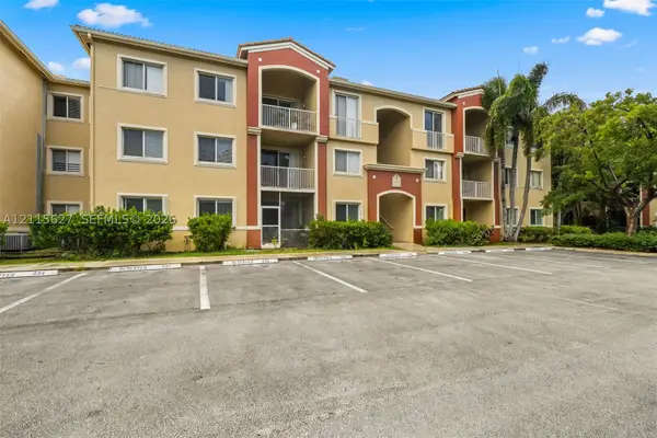 7085 Nova Dr #218, Davie, FL 33317