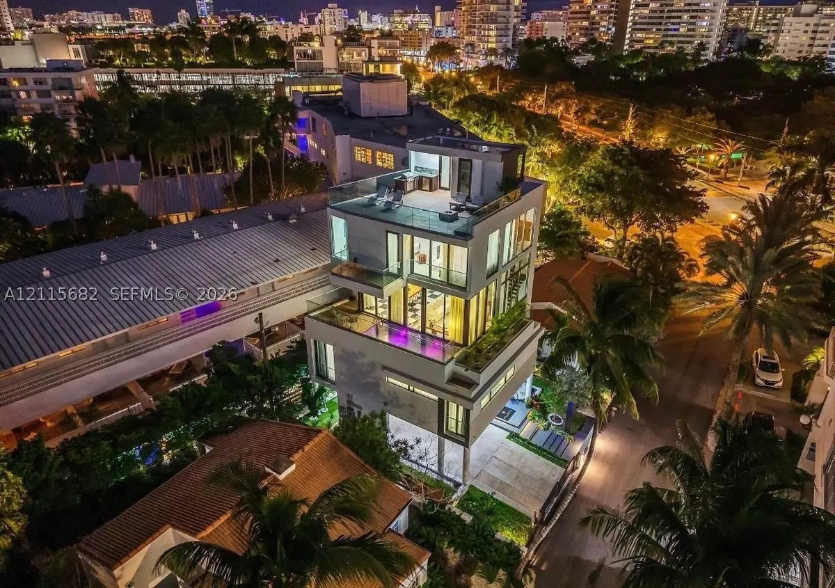 11 Century Ln, Miami Beach, FL 33139 - #1