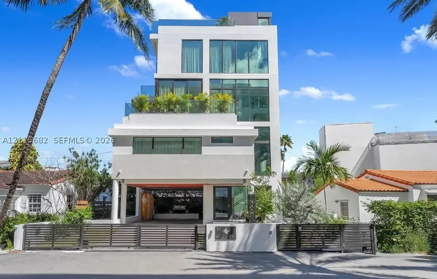 11 Century Ln, Miami Beach, FL 33139 - #3