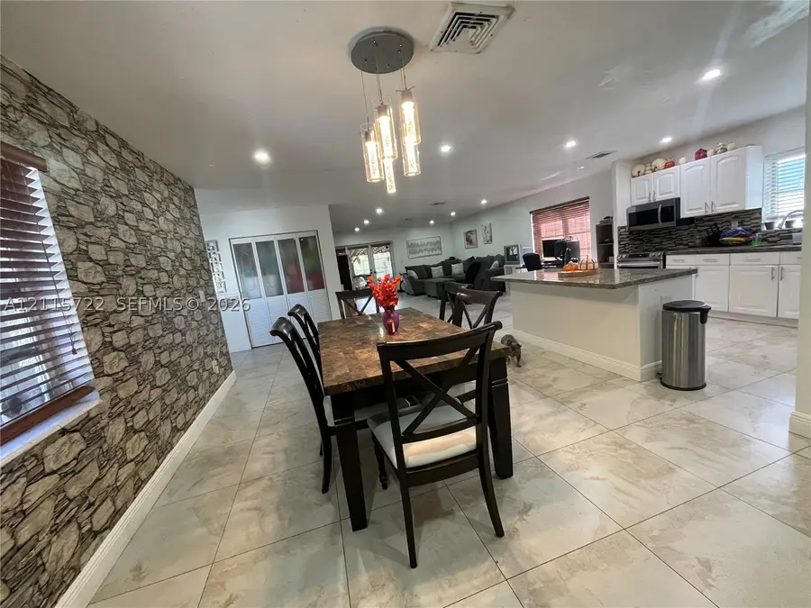 9852 SW 196th St, Cutler Bay, FL 33157 - #2