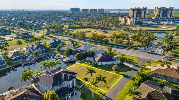 5423 SW 17th Ave, Cape Coral, FL 33914