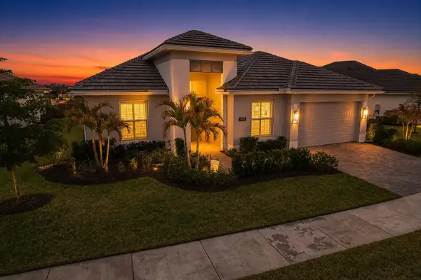 9155 SW Pinnacle Place, Port St Lucie, FL 34987