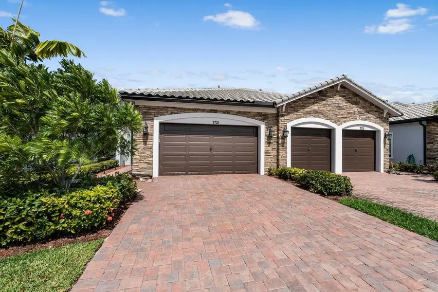 7721 S Blue Spring Drive, Parkland, FL 33067 - #2