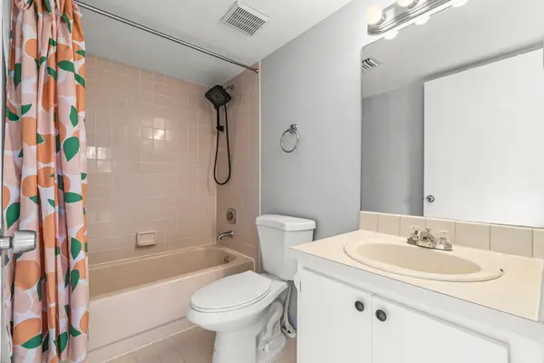 3900 Village Drive #D, Delray Beach, FL 33445