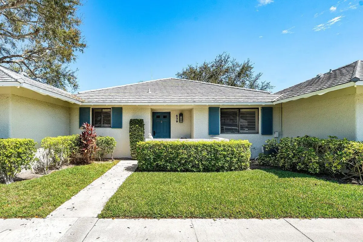 539 Club Drive, Palm Beach Gardens, FL 33418 - #1