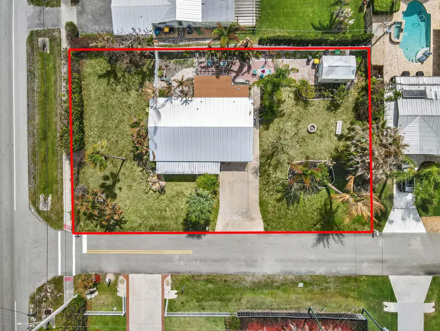 1180 NE Crescent Street, Jensen Beach, FL 34957 - #2