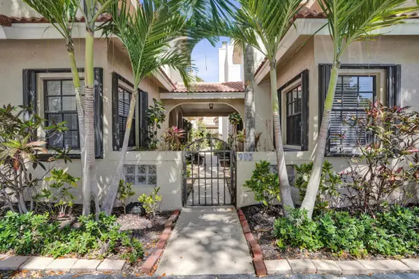 905 SE 12th Court #16, Fort Lauderdale, FL 33316