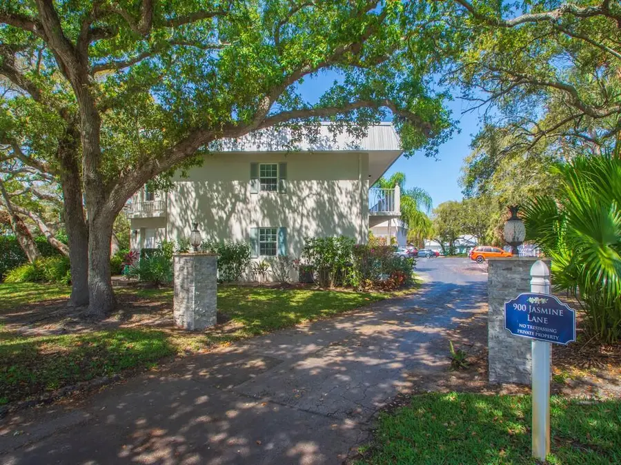 900 Jasmine Lane, Vero Beach, FL 32963 - #2