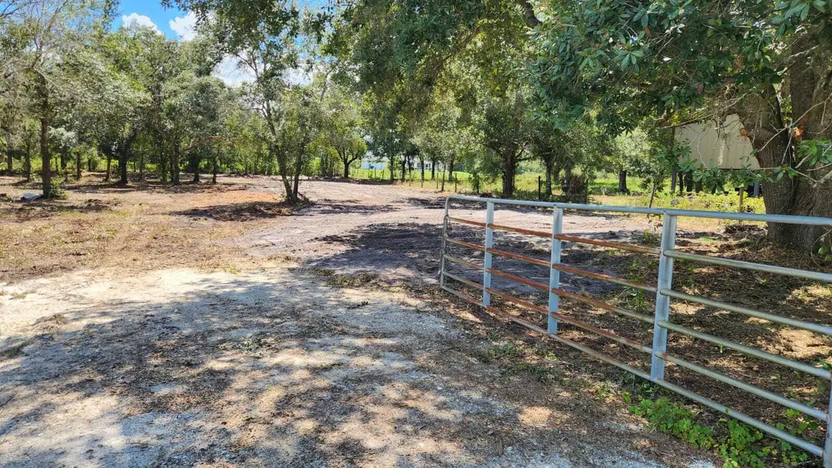 18884 NW 282nd Street, Okeechobee, FL 34972 - #1