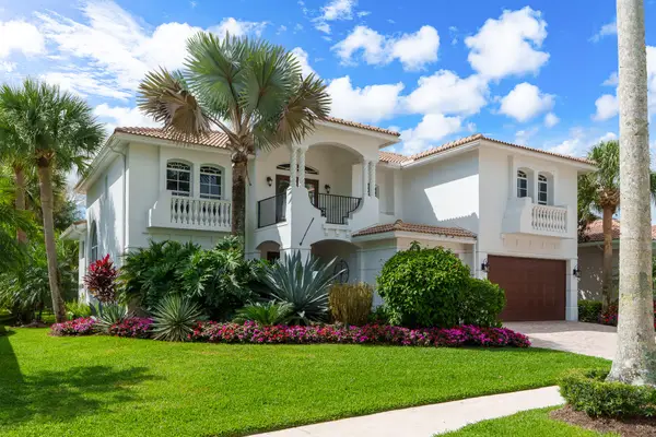8850 Valhalla Drive, Delray Beach, FL 33446