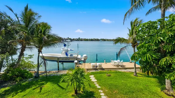 1305 Peninsular Road, Jupiter, FL 33469