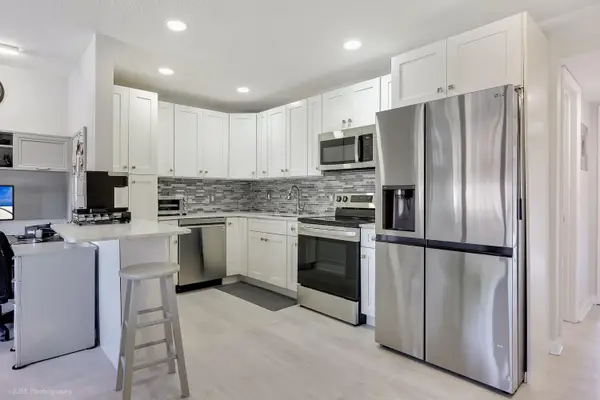94 Hastings F, West Palm Beach, FL 33417
