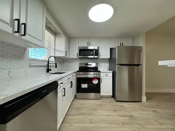 809 W Oakland Park Boulevard #J10, Wilton Manors, FL 33311