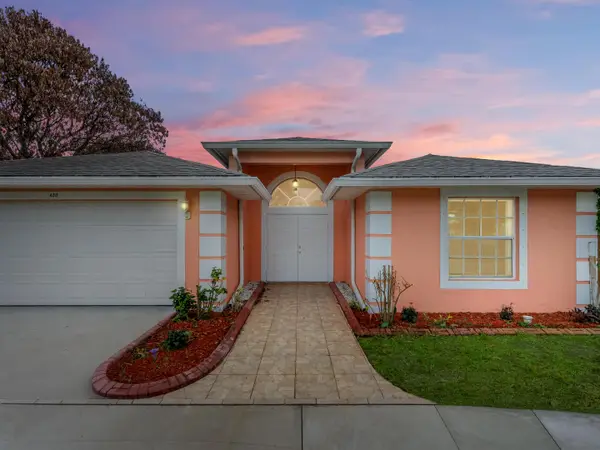 430 SE Thanksgiving Avenue, Port St Lucie, FL 34984