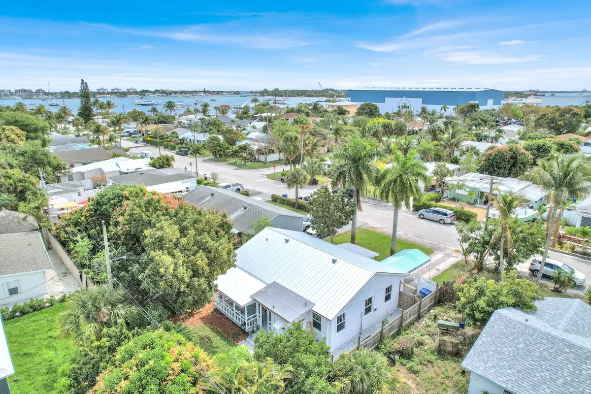 176 E 24th Street, Riviera Beach, FL 33404 - #1