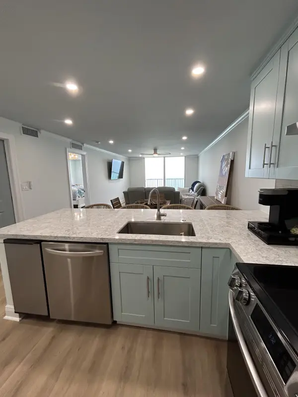 400 N Surf Road #1105, Hollywood, FL 33019