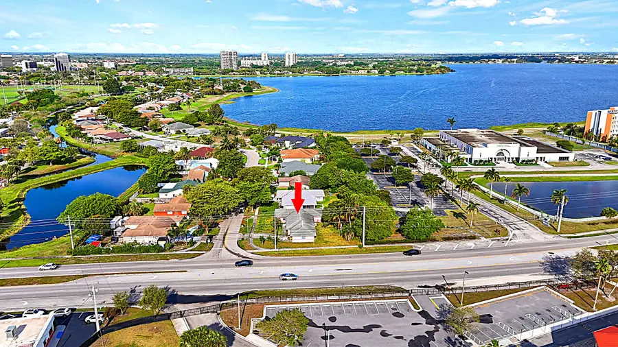 1301 N Mangonia Drive, West Palm Beach, FL 33401 - #2