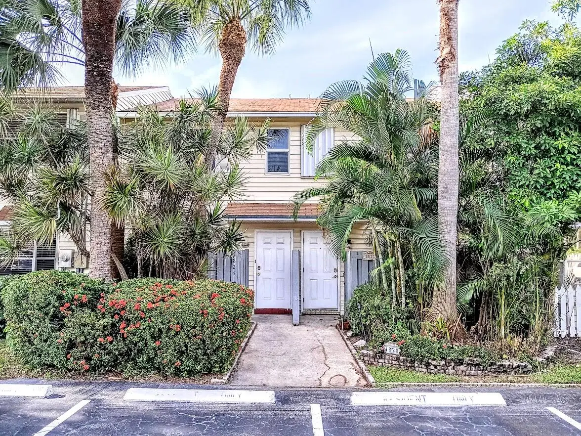 1827 NE 15th Avenue Ne #1827, Fort Lauderdale, FL 33305 - #1