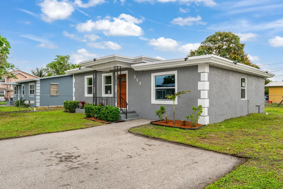 217 NW 14th Street, Belle Glade, FL 33430 - #1