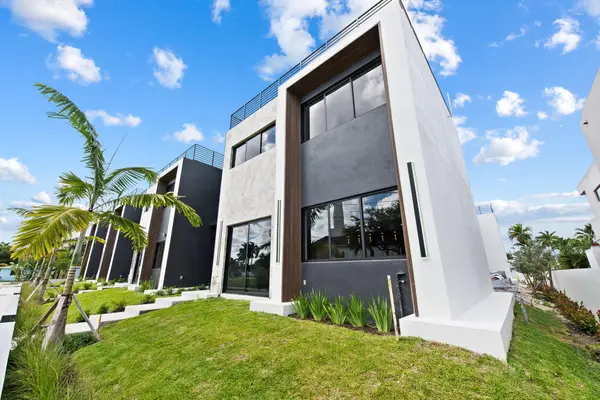 843 SW 14th Court #843, Fort Lauderdale, FL 33315