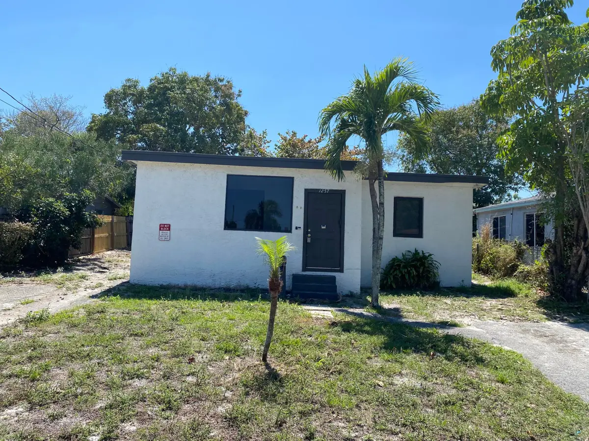 1257 W 35th Street, Riviera Beach, FL 33404 - #1