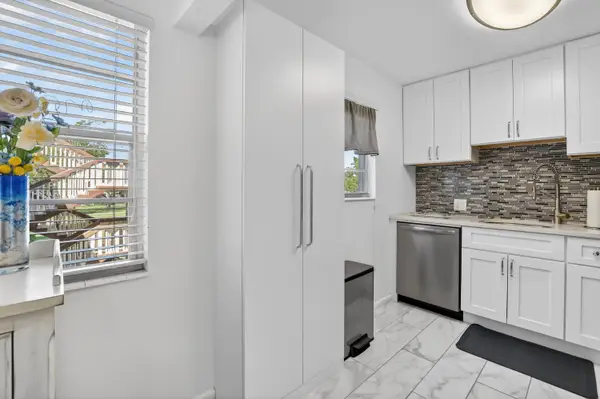 150 Mansfield D #150, Boca Raton, FL 33434