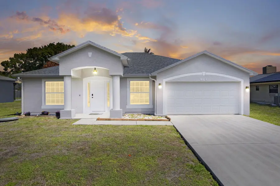 861 SE Cavern Avenue, Port Saint Lucie, FL 34983 - #2