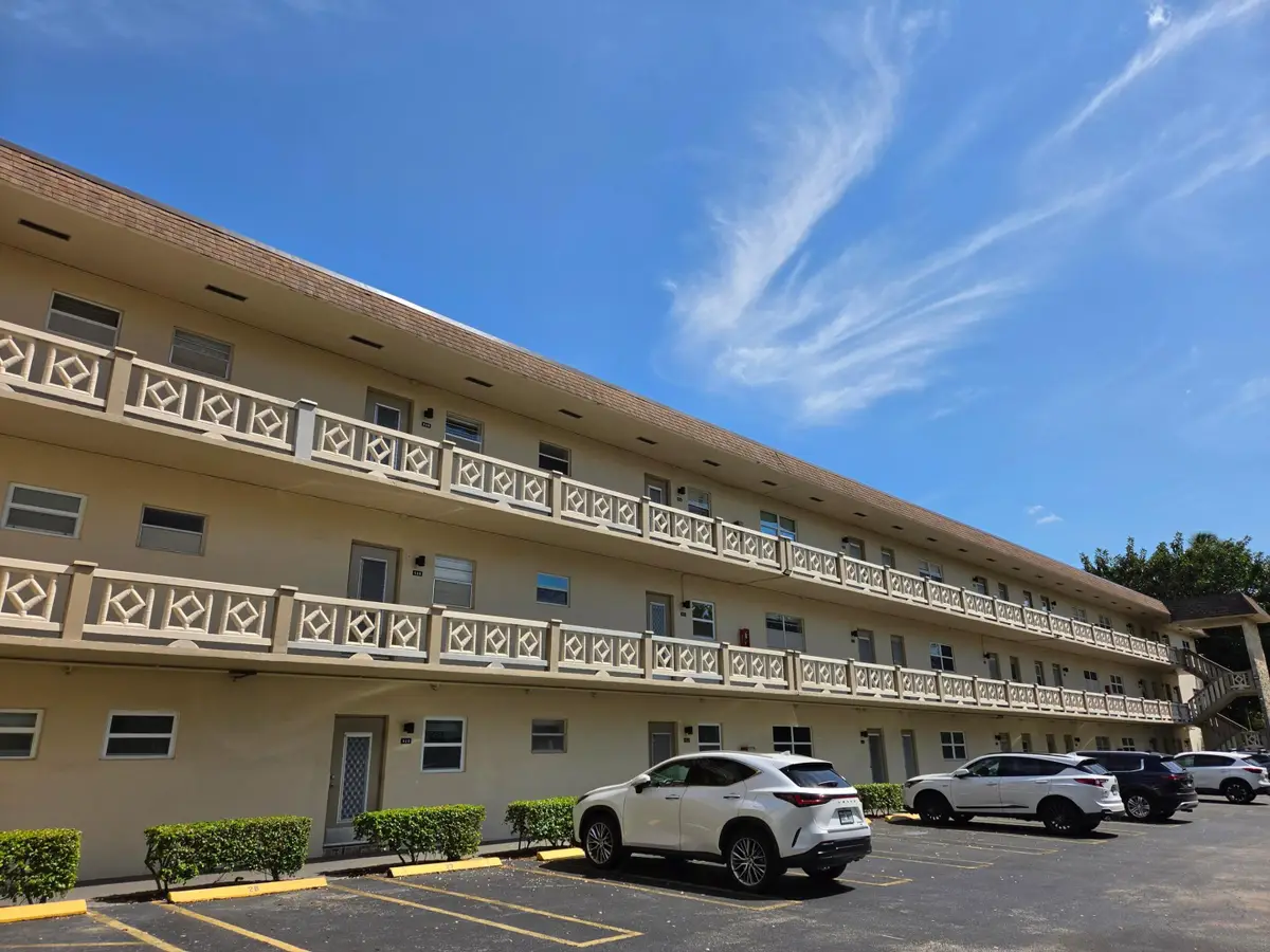 3400 NW 48th Avenue #512, Lauderdale Lakes, FL 33319 - #1