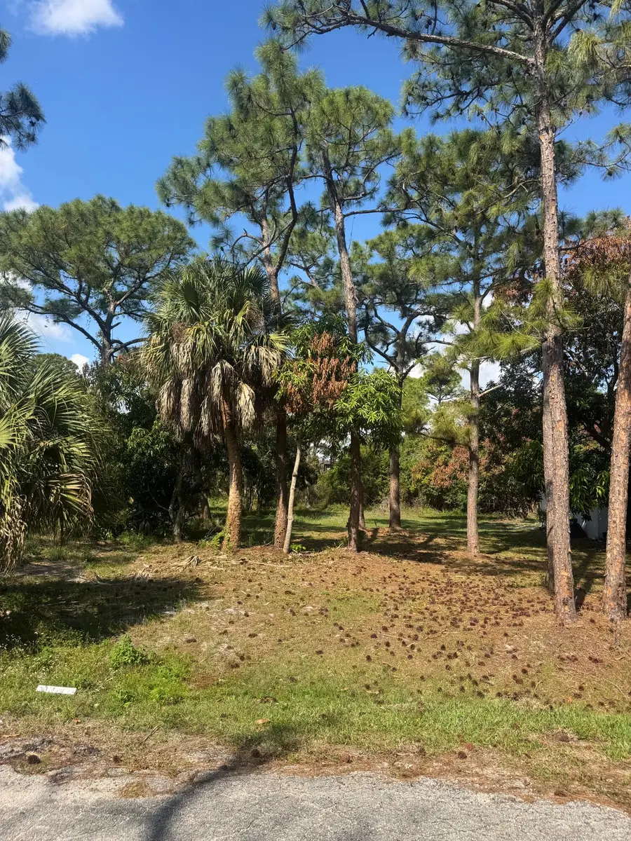 5866 SE Wesley Avenue, Stuart, FL 34997 - #2