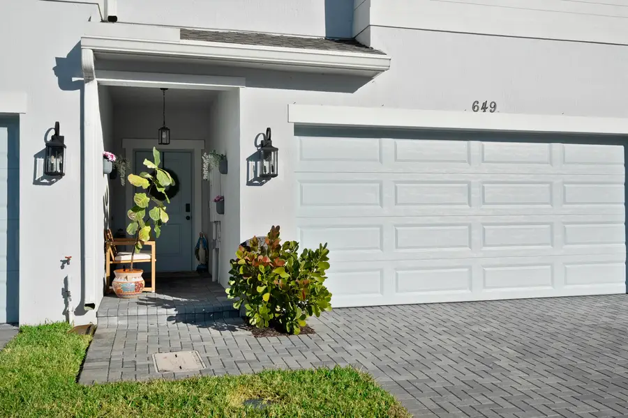649 NE Waters Edge Lane, Port Saint Lucie, FL 34983 - #2
