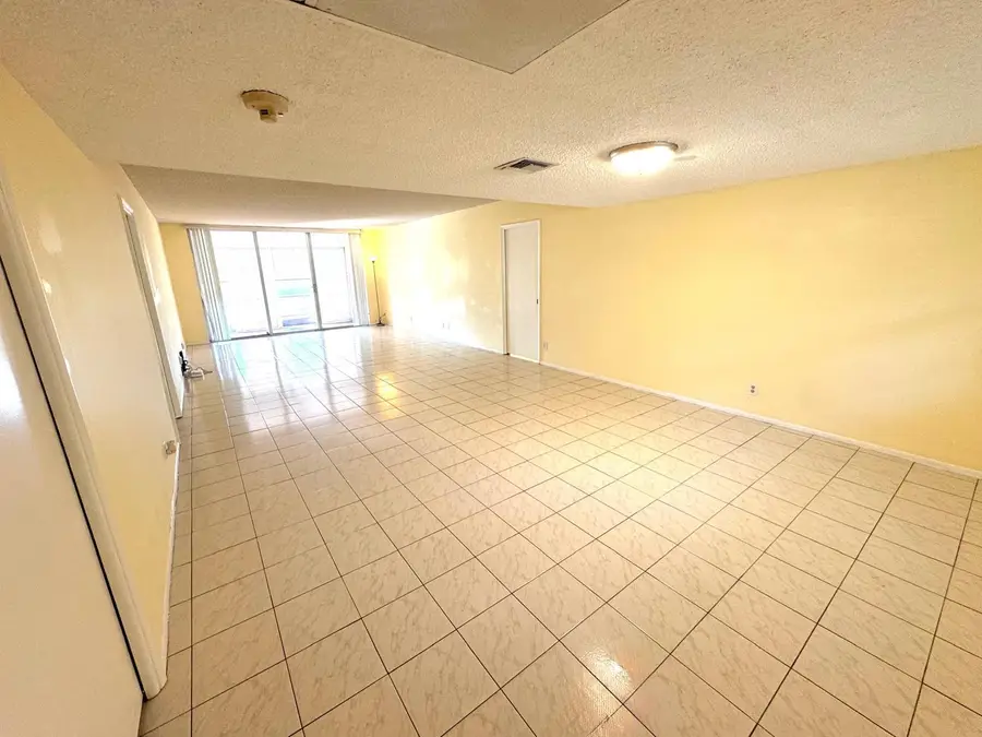 901 Cypress Terrace #103, Pompano Beach, FL 33069 - #2