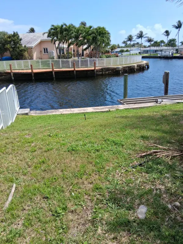 660 SE 7th Avenue, Pompano Beach, FL 33060