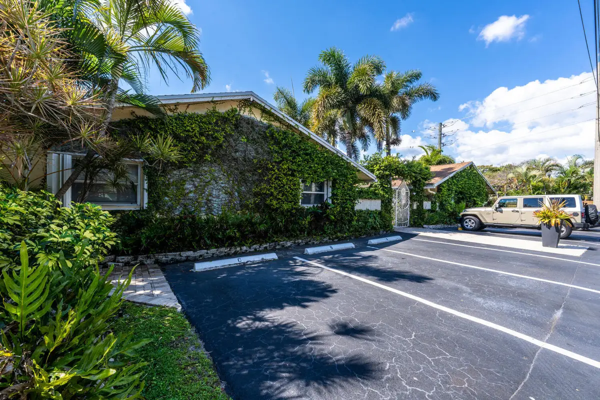 1200 NE 17th Court #1, Fort Lauderdale, FL 33305 - #1