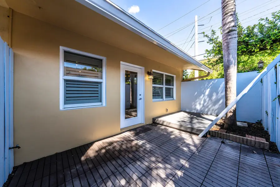 1200 NE 17th Court #1, Fort Lauderdale, FL 33305 - #3