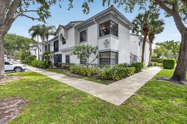 5430 Venetia Court #N, Boynton Beach, FL 33437