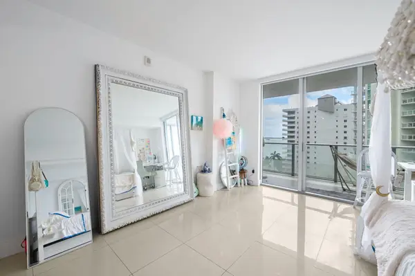 1300 Brickell Bay Drive #1005, Miami, FL 33131