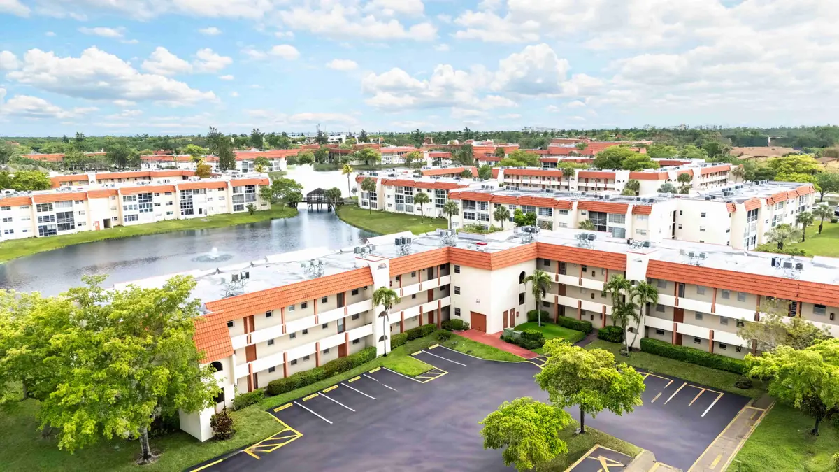 2800 Sunrise Lakes Drive W #Apt 301, Sunrise, FL 33322 - #1
